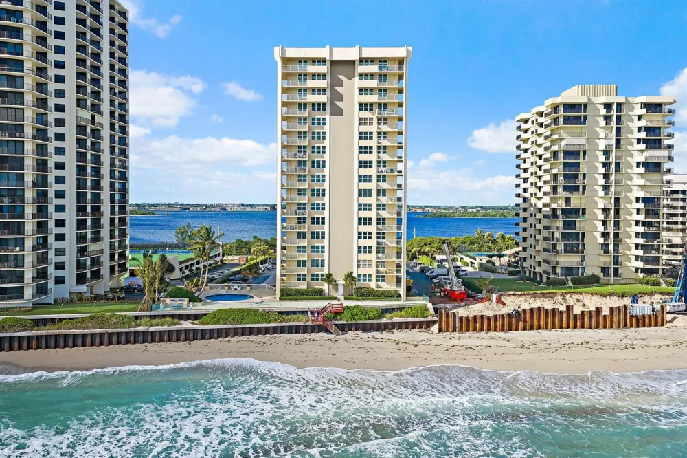 5440 Ocean Drive #907 Singer Island, FL 33404