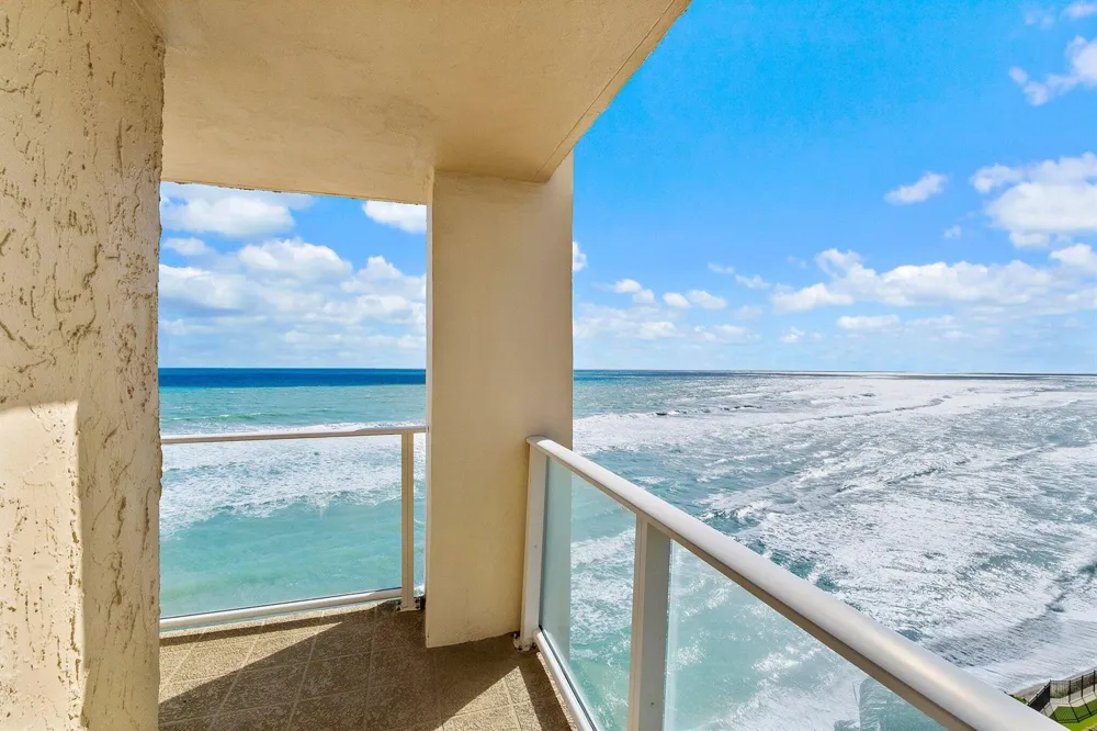 5440 Ocean Drive #907 Singer Island, FL 33404