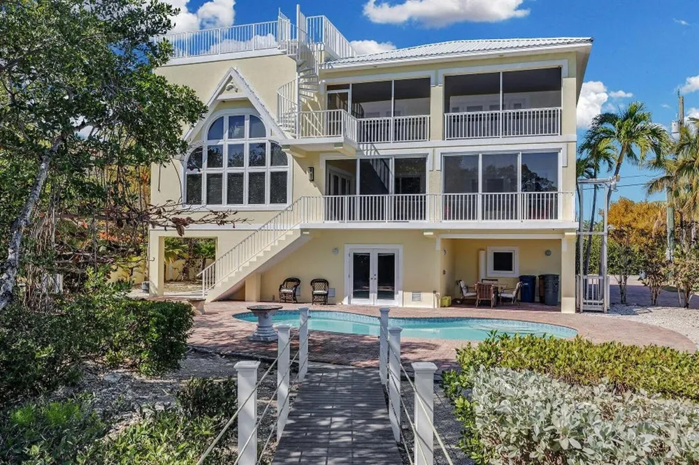 205 Stirrup Key Boulevard Marathon, FL 33050