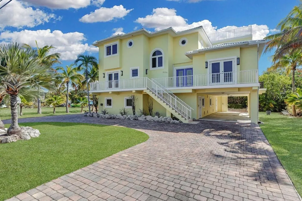205 Stirrup Key Boulevard Marathon, FL 33050