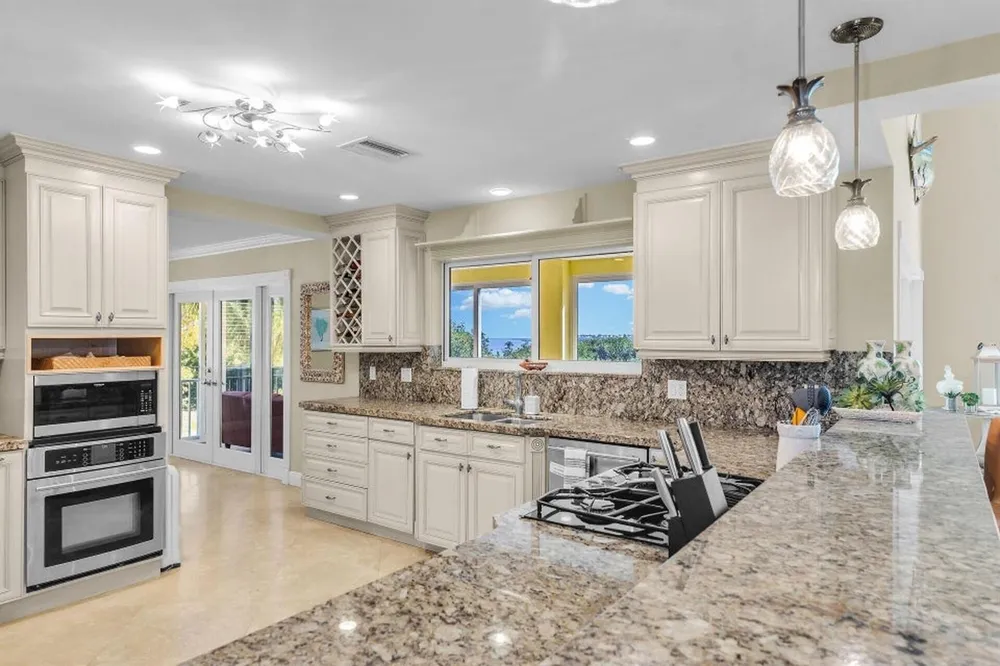 205 Stirrup Key Boulevard Marathon, FL 33050