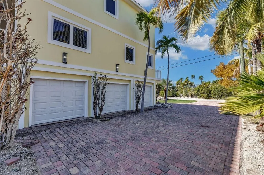 205 Stirrup Key Boulevard Marathon, FL 33050