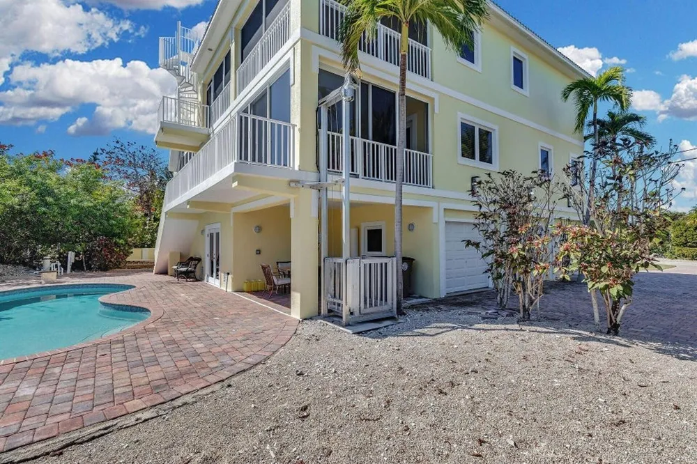 205 Stirrup Key Boulevard Marathon, FL 33050