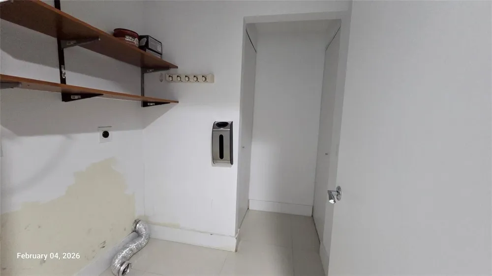 2950 NE 188th Street #110 Aventura, FL 33180