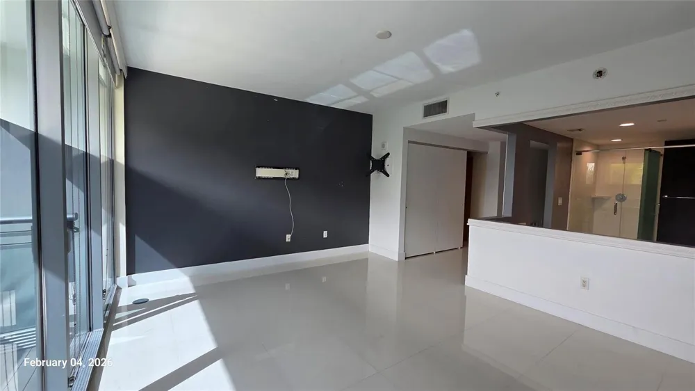 2950 NE 188th Street #110 Aventura, FL 33180
