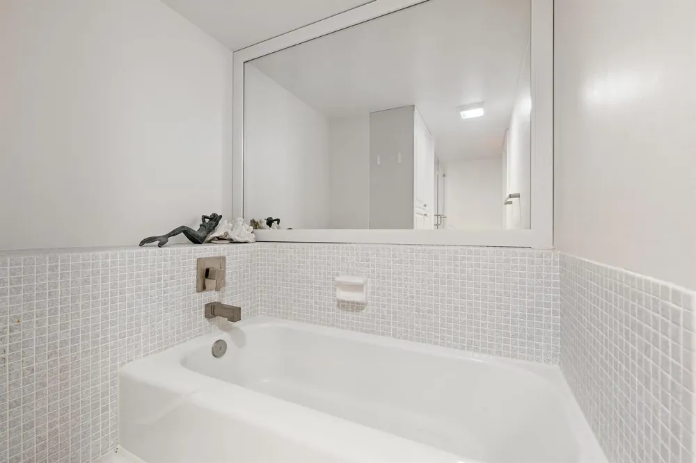 5380 Ocean Drive #19e Singer Island, FL 33404