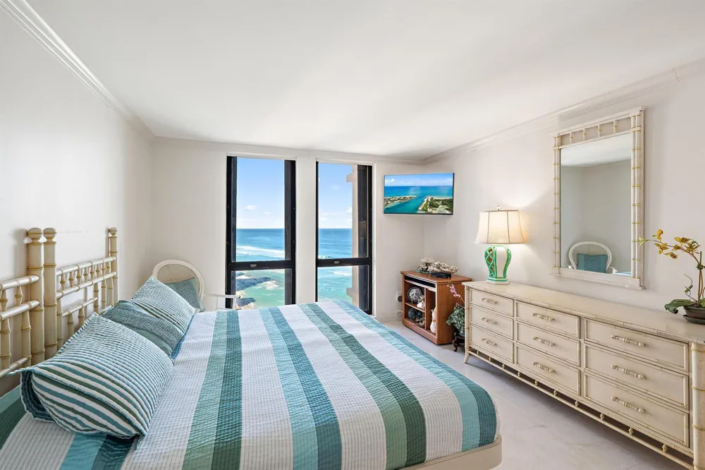 5380 Ocean Drive #19e Singer Island, FL 33404