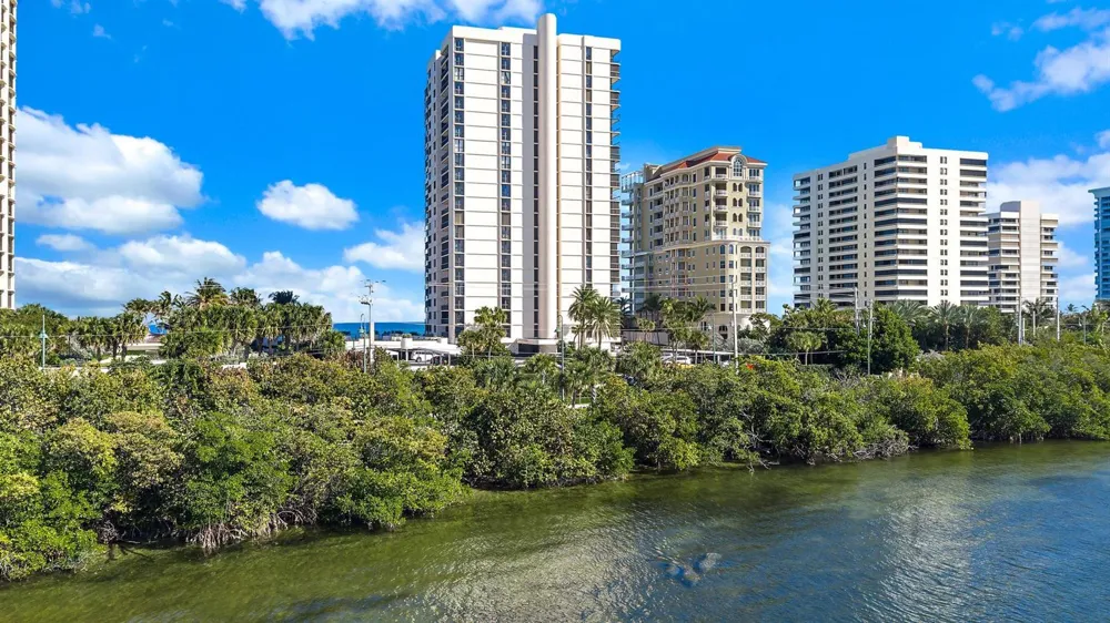5380 Ocean Drive #19e Singer Island, FL 33404