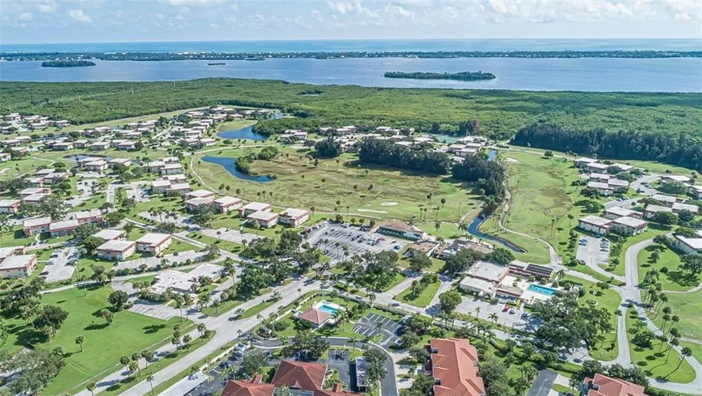 106 Spring Lake Court #201 Vero Beach, FL 32962