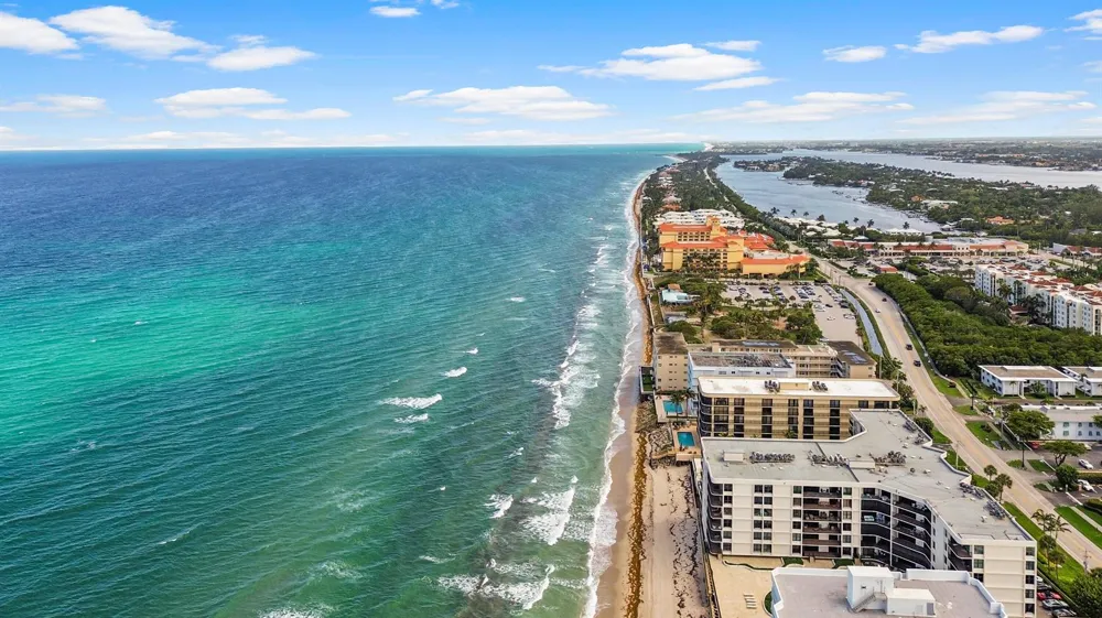 3580 S Ocean Boulevard #2a South Palm Beach, FL 33480