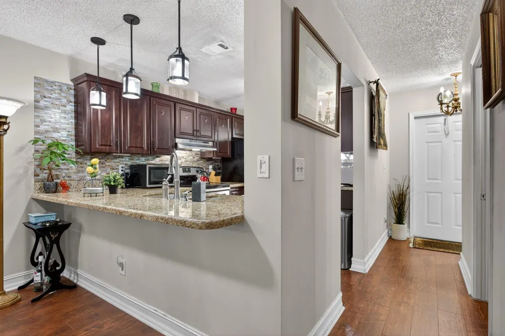 2122 NE 44th Street Lighthouse Point, FL 33064