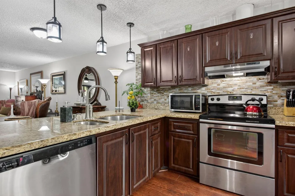 2122 NE 44th Street Lighthouse Point, FL 33064
