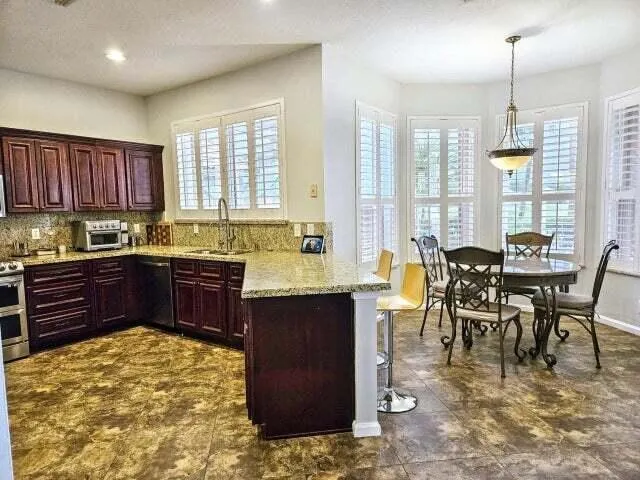 1225 Avondale Lane West Palm Beach, FL 33409