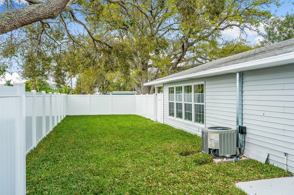 1510 3rd Court Vero Beach, FL 32960