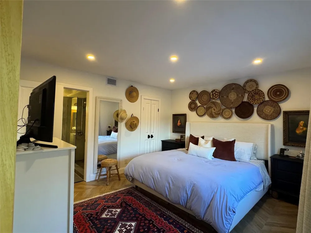 9 NE 19th Court #211C Wilton Manors, FL 33305