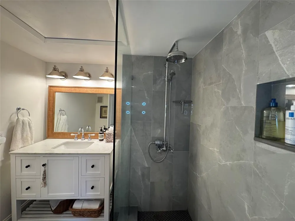 9 NE 19th Court #211C Wilton Manors, FL 33305