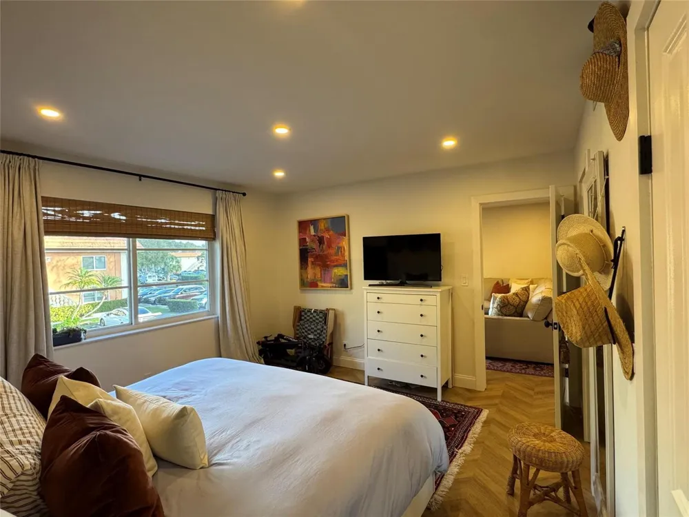 9 NE 19th Court #211C Wilton Manors, FL 33305