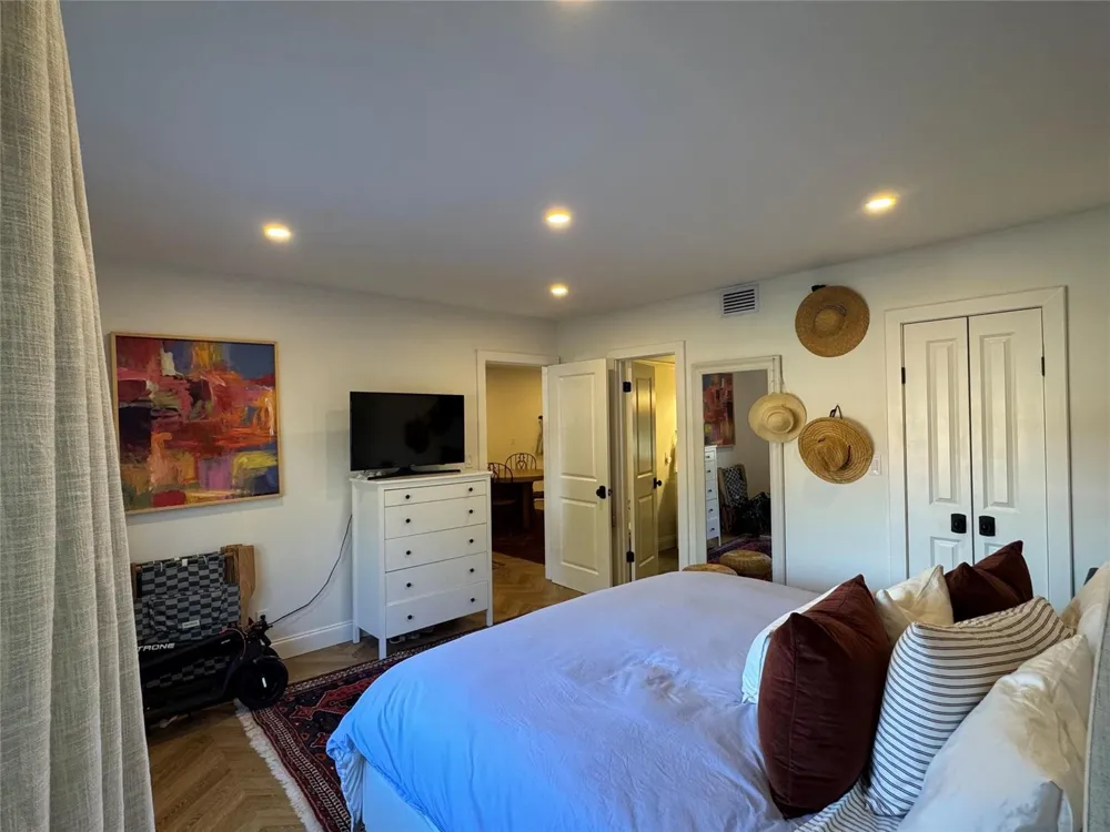 9 NE 19th Court #211C Wilton Manors, FL 33305