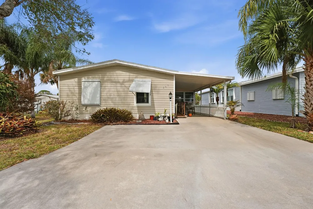 566 Dolphin Circle Barefoot Bay, FL 32976
