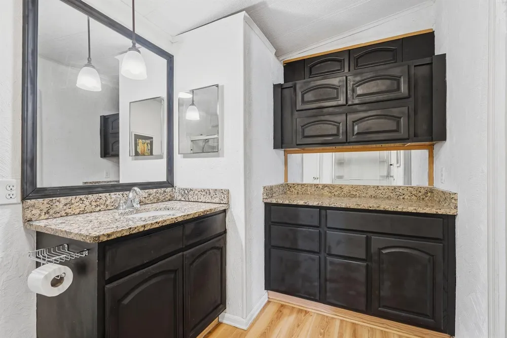 566 Dolphin Circle Barefoot Bay, FL 32976