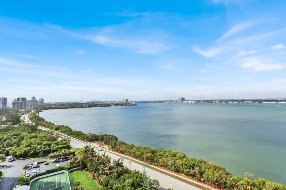 5380 Ocean Drive #18a Singer Island, FL 33404