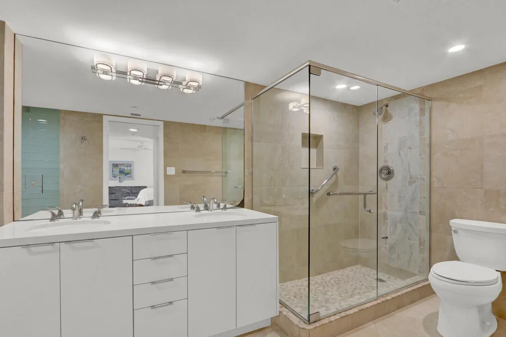 5380 Ocean Drive #18a Singer Island, FL 33404