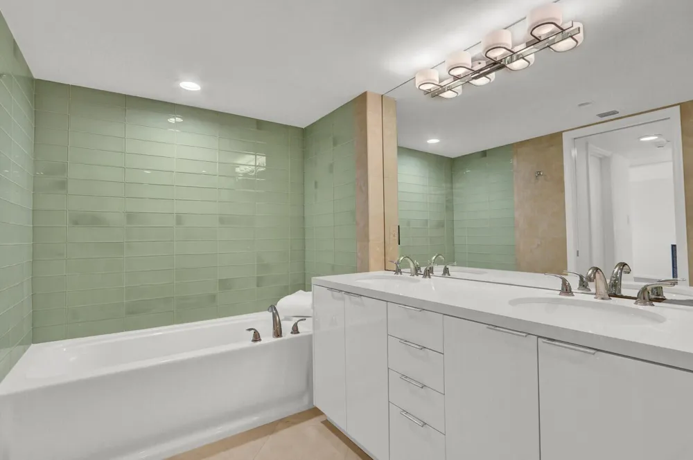 5380 Ocean Drive #18a Singer Island, FL 33404