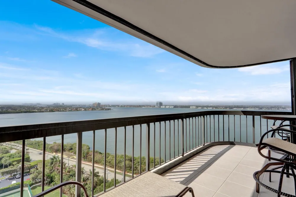 5380 Ocean Drive #18a Singer Island, FL 33404