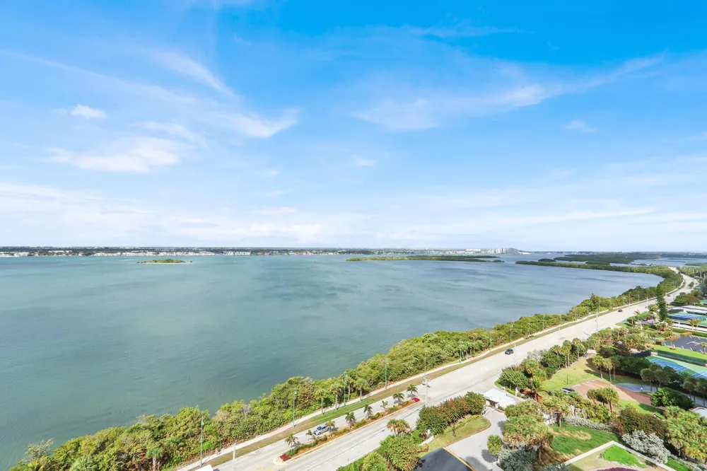 5380 Ocean Drive #18a Singer Island, FL 33404