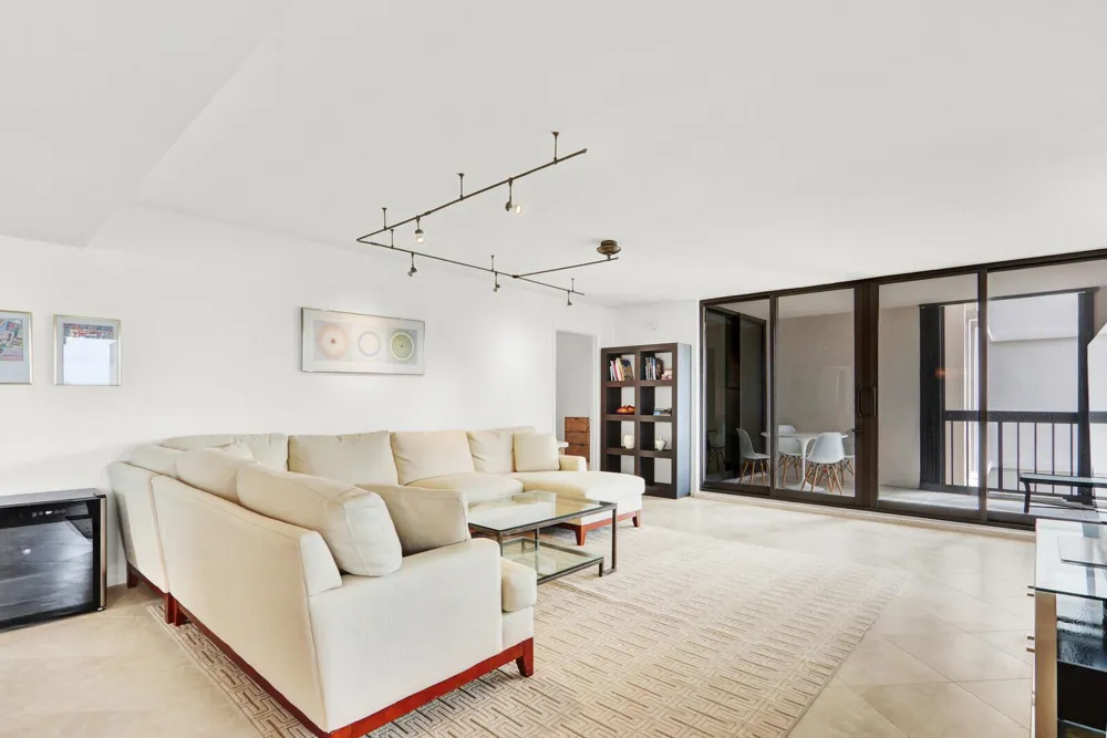 5380 Ocean Drive #18a Singer Island, FL 33404