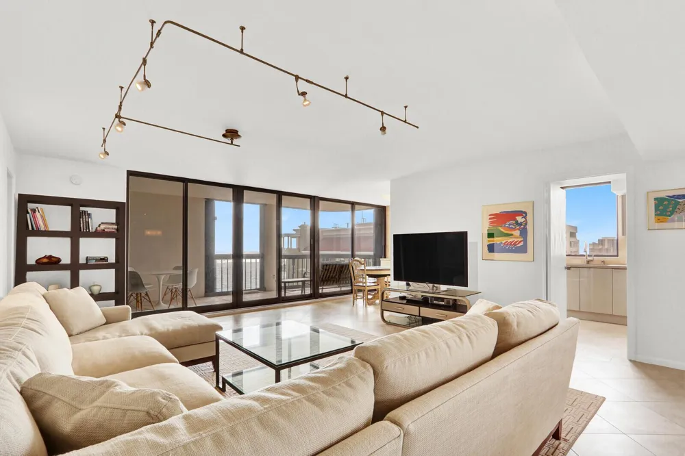 5380 Ocean Drive #18a Singer Island, FL 33404