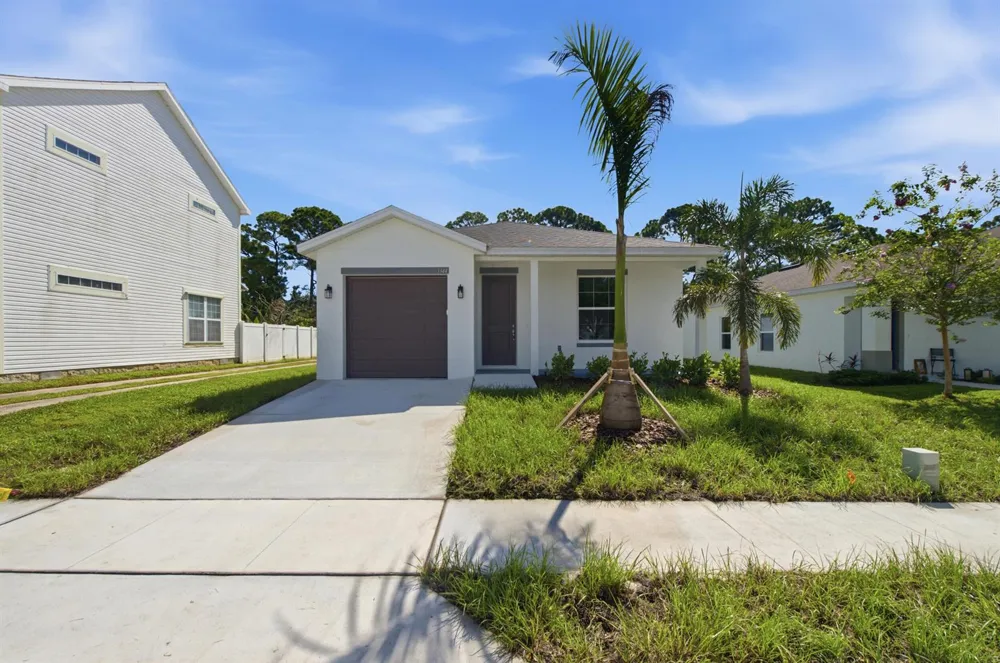 3344 Park Drive Fort Pierce, FL 34982