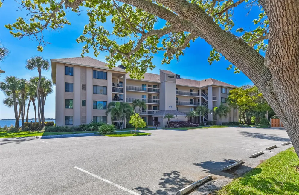 4440 NE Sandpebble Trace #104 Stuart, FL 34996