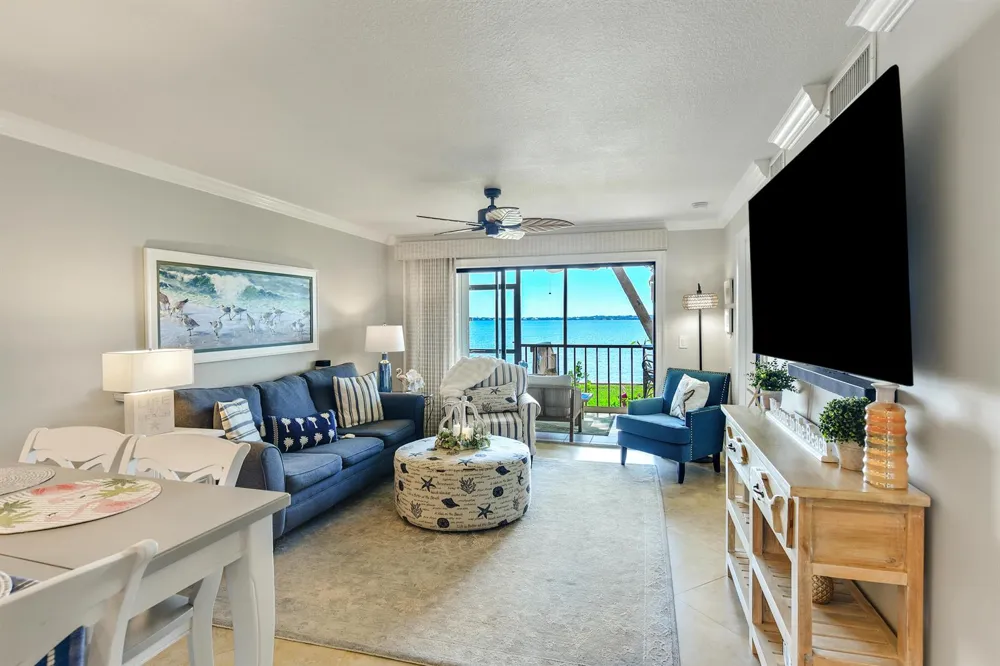 4440 NE Sandpebble Trace #104 Stuart, FL 34996