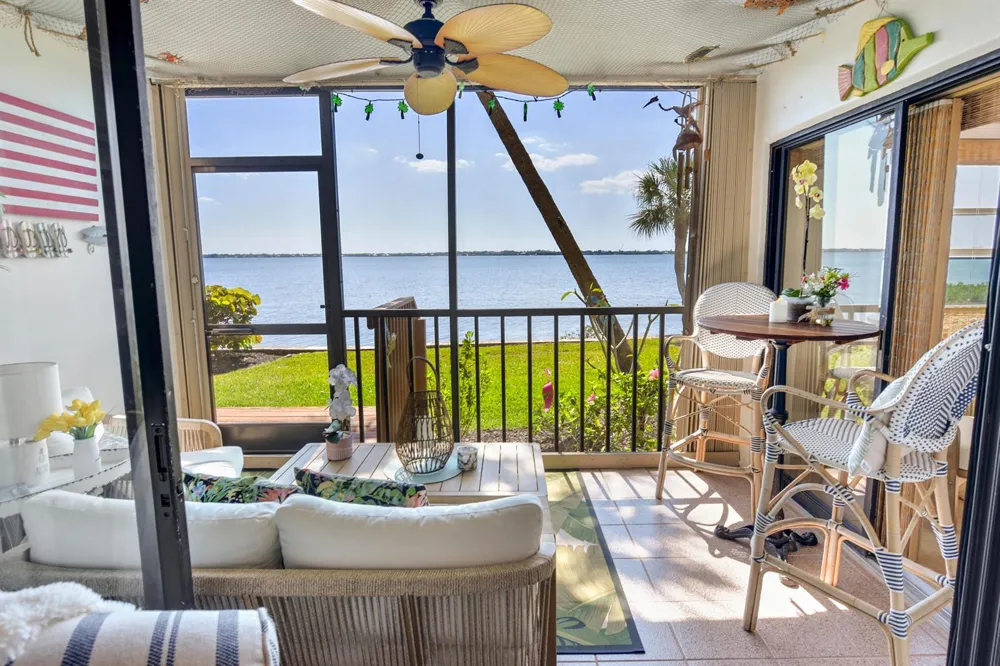 4440 NE Sandpebble Trace #104 Stuart, FL 34996