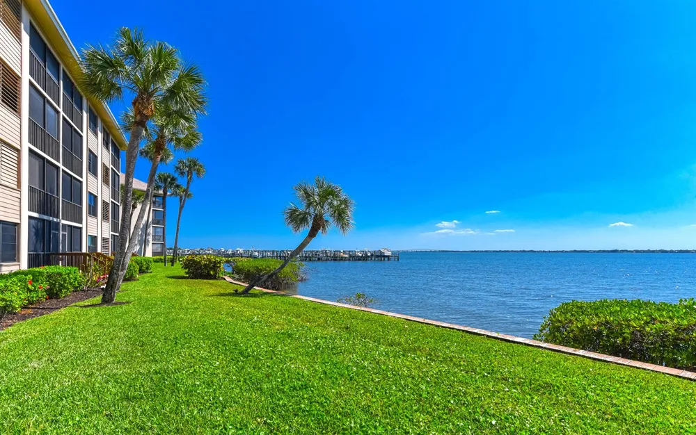 4440 NE Sandpebble Trace #104 Stuart, FL 34996