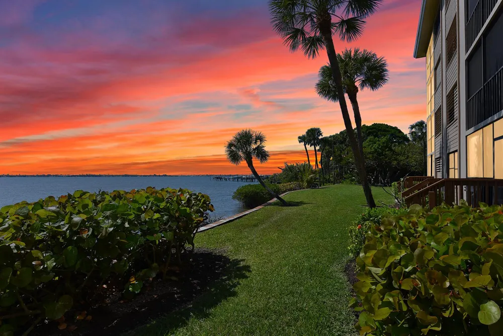4440 NE Sandpebble Trace #104 Stuart, FL 34996