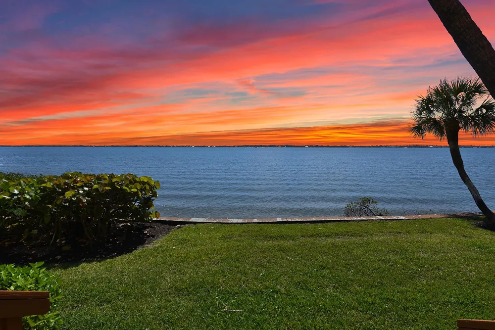 4440 NE Sandpebble Trace #104 Stuart, FL 34996