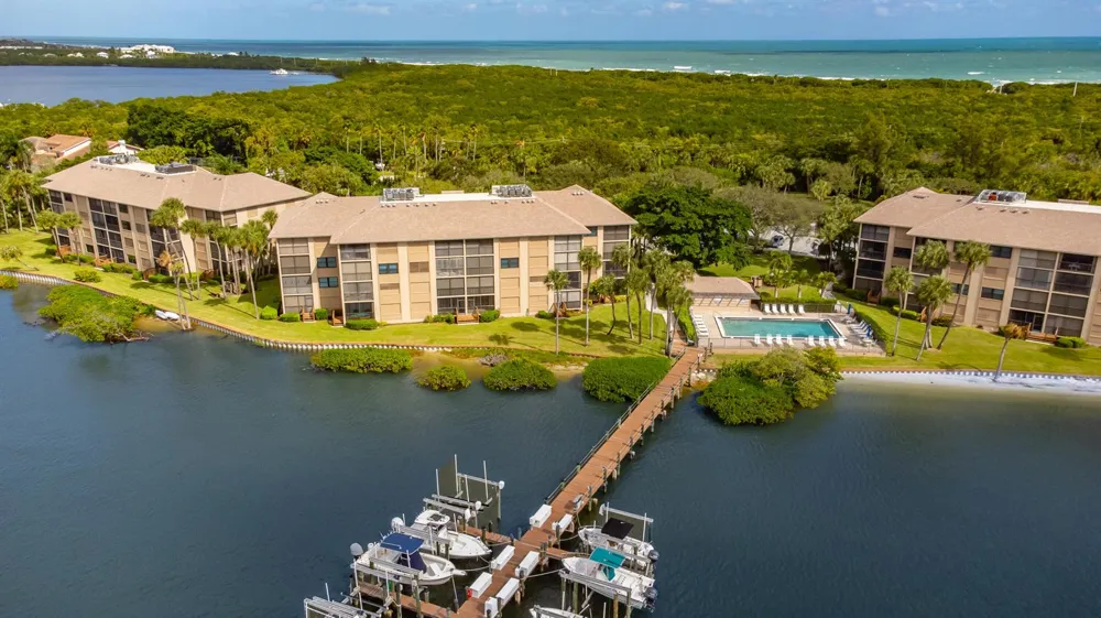 4440 NE Sandpebble Trace #104 Stuart, FL 34996