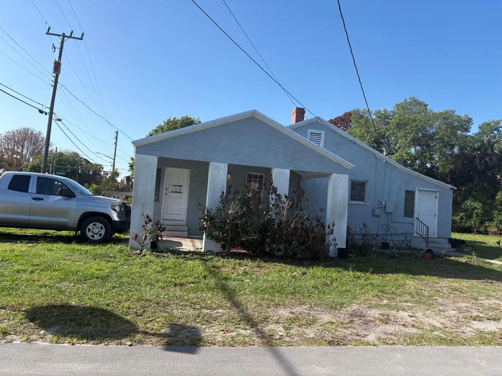 701 S 13th Street Fort Pierce, FL 34950