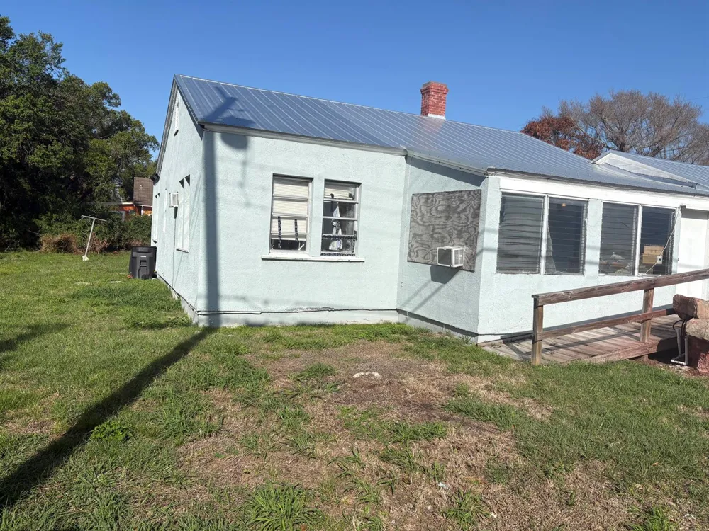 701 S 13th Street Fort Pierce, FL 34950