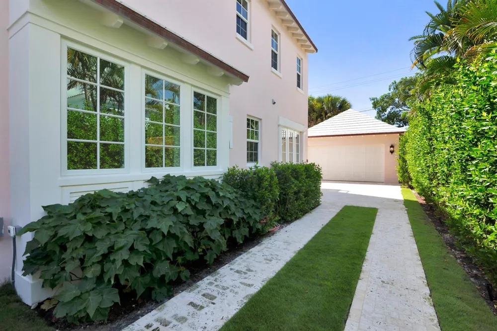 234 Summa Street West Palm Beach, FL 33405