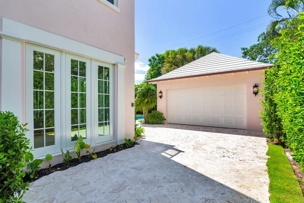 234 Summa Street West Palm Beach, FL 33405