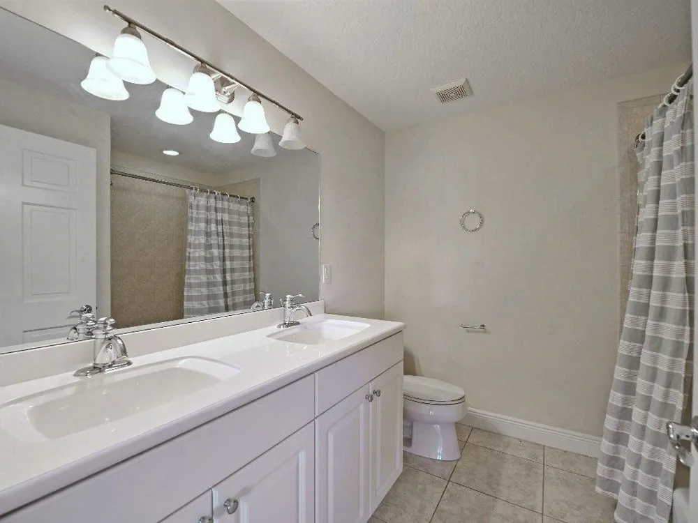 1645 Baseline Lane Vero Beach, FL 32967