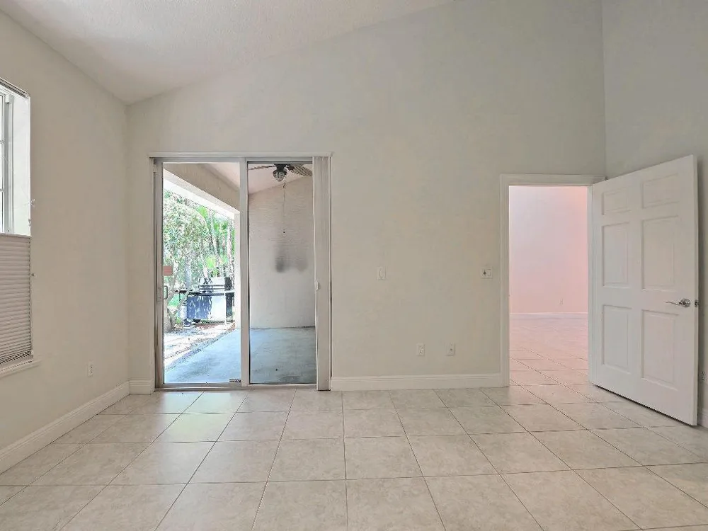 1645 Baseline Lane Vero Beach, FL 32967