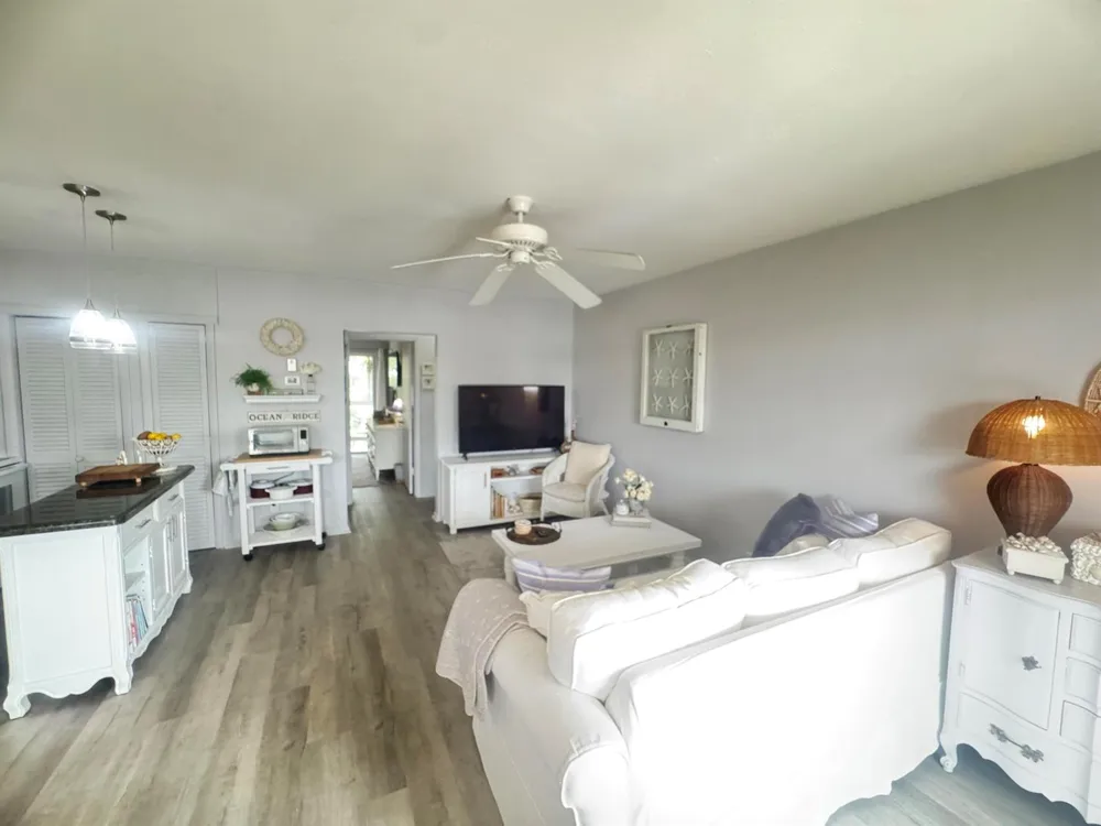 5505 Ocean Boulevard #3-205 Ocean Ridge, FL 33435