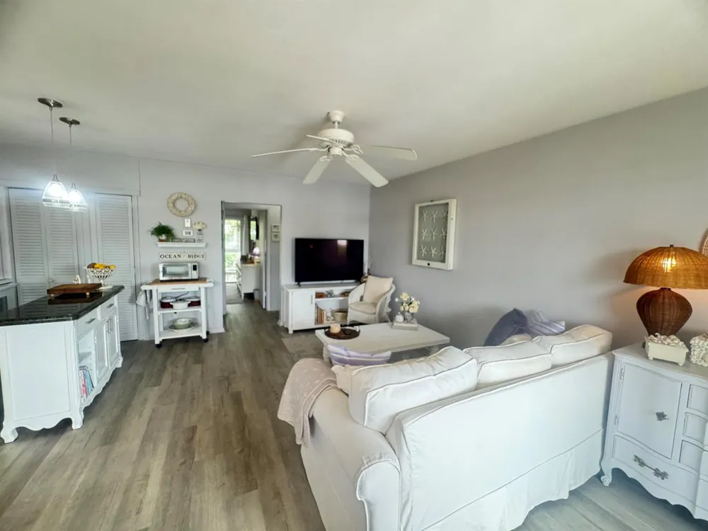 5505 Ocean Boulevard #3-205 Ocean Ridge, FL 33435