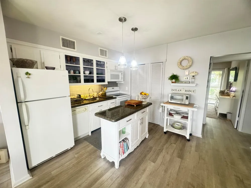 5505 Ocean Boulevard #3-205 Ocean Ridge, FL 33435