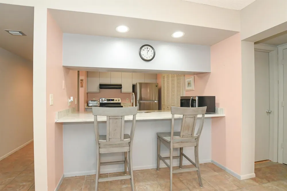20 Plantation Drive #101 Vero Beach, FL 32966
