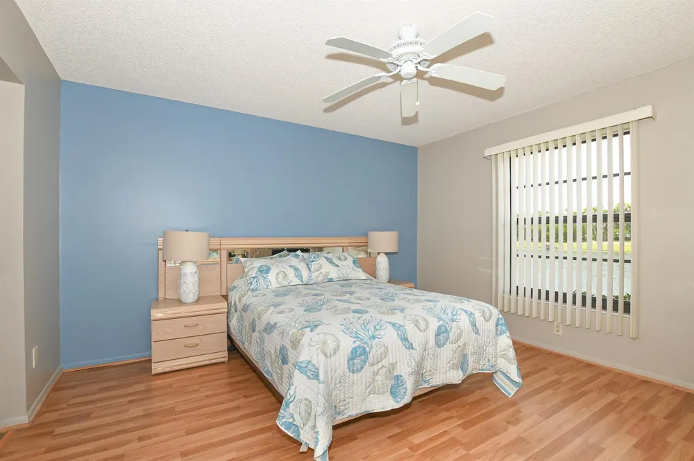 20 Plantation Drive #101 Vero Beach, FL 32966